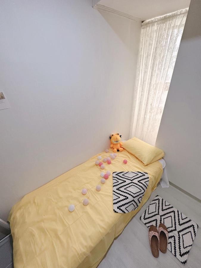 The Bay Cube House Female Only Hotell Guri Eksteriør bilde
