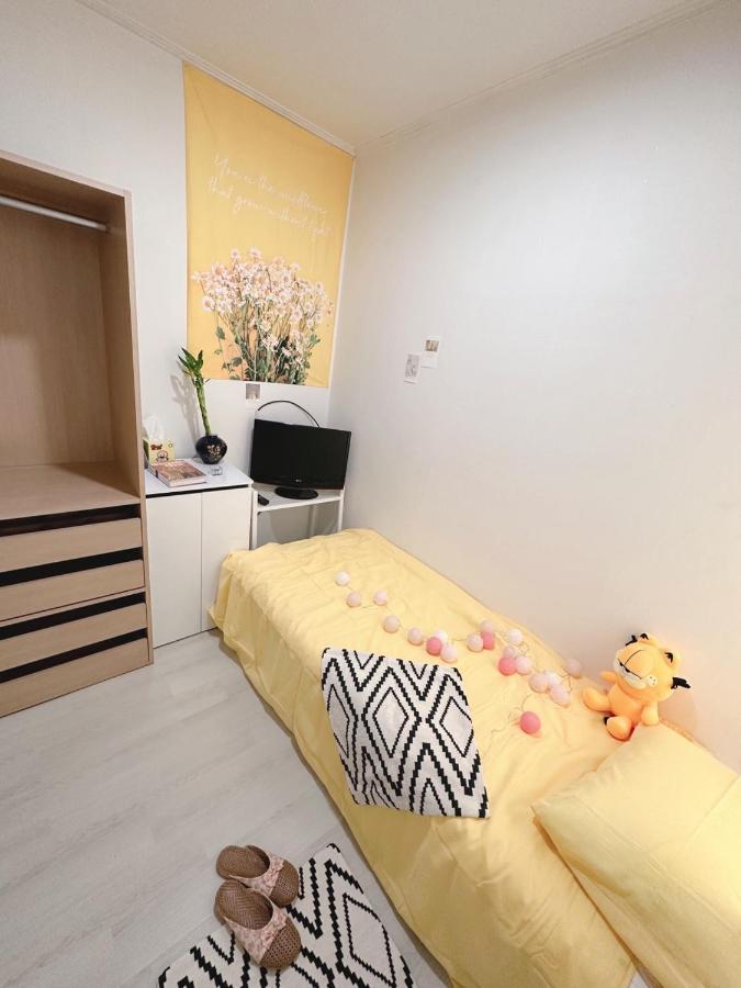 The Bay Cube House Female Only Hotell Guri Eksteriør bilde