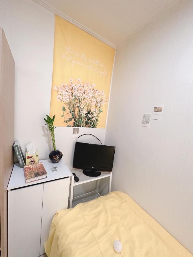 The Bay Cube House Female Only Hotell Guri Eksteriør bilde